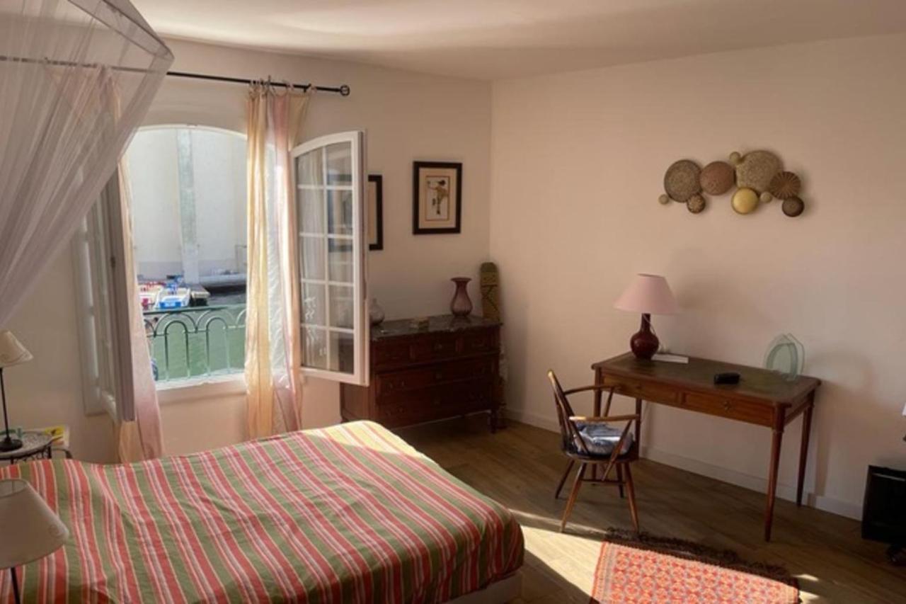 Charming Apartment Overlooking The Lake City Grimaud Luaran gambar