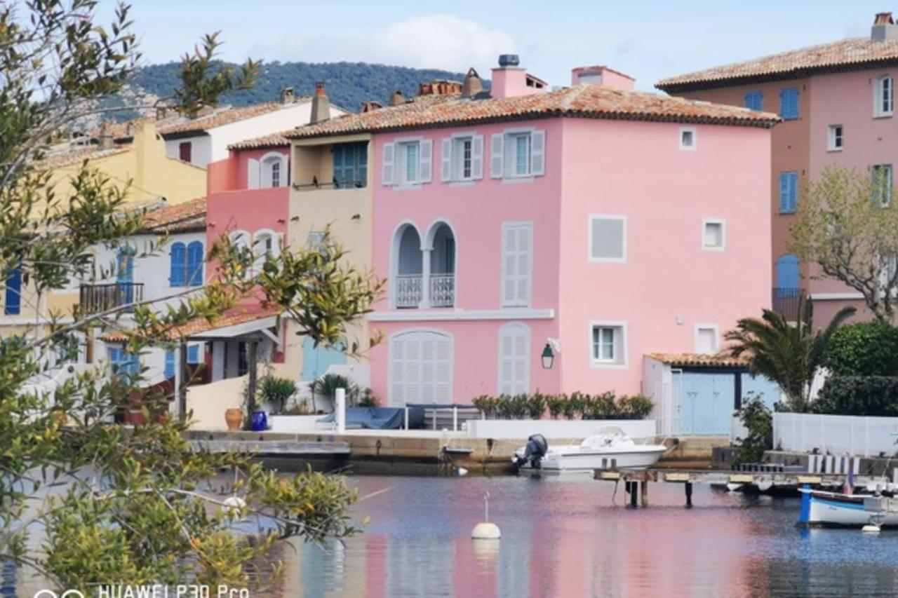Charming Apartment Overlooking The Lake City Grimaud Luaran gambar